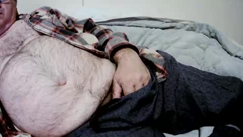 Snapshot of e1415926 chatting on 12, 3, 2026 Uncle Emo online show from 12, 3, 2026