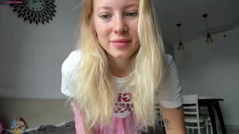 fansly - yourbestbaby online show from 23, 12, 2024