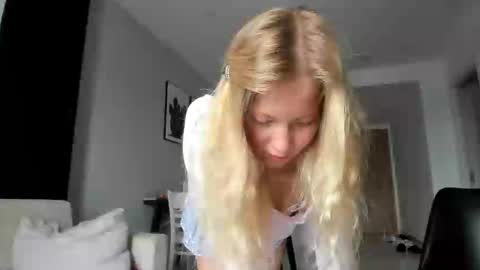 fansly - yourbestbaby online show from 14, 2, 2025