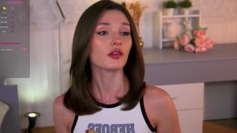 Snapshot of e_vvv_a chatting on 12, 9, 2025 Eva online show from 12, 9, 2025