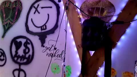 Kryztal Klear Jaxx online show from 7, 1, 2025