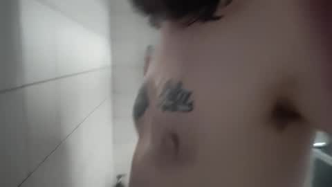 Kryztal Klear Jaxx online show from 1, 2, 2025