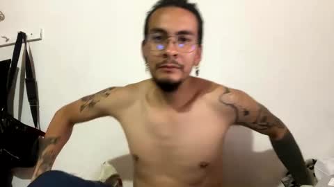 Snapshot of eaquintero629 chatting on 12, 1, 2025 eaquintero629 online show from 12, 1, 2025