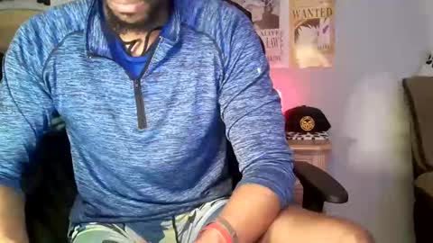 TWITTER   INSTAGRAM    easybreezy20   ONLINE 1230 AM TO 7AM online show from 12, 10, 2025