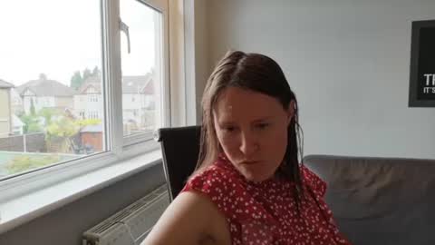 Nadia Ferreira  online show from 12, 6, 2026