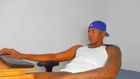 Snapshot of ebony_brandons chatting on 12, 2, 2025 Brandon online show from 12, 2, 2025