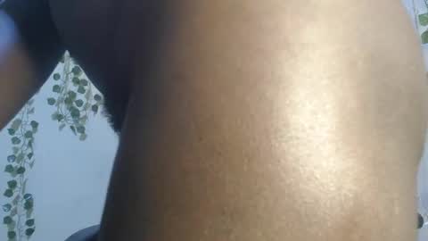 Snapshot of ebony_choco2 chatting on 10, 1, 2025 ebony choco2 online show from 10, 1, 2025