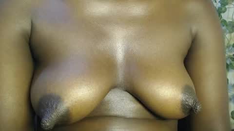 Snapshot of ebony_choco2 chatting on 13, 1, 2025 ebony choco2 online show from 13, 1, 2025