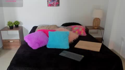 ebony_cute9 online show from 25, 4, 2026