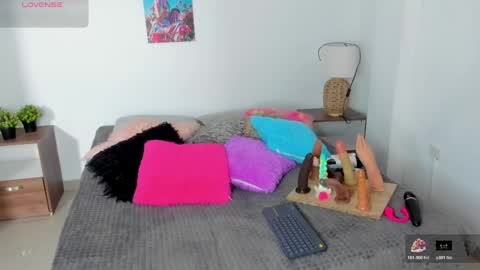 ebony_cute9 online show from 27, 4, 2026