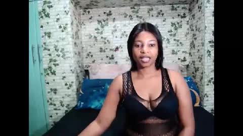 Snapshot of ebony_seduction00 chatting on 19, 5, 2026 ebony_seduction00 online show from 19, 5, 2026