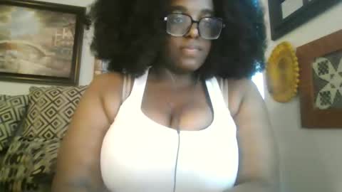 ebonybigtitqueen0 online show from 20, 5, 2026