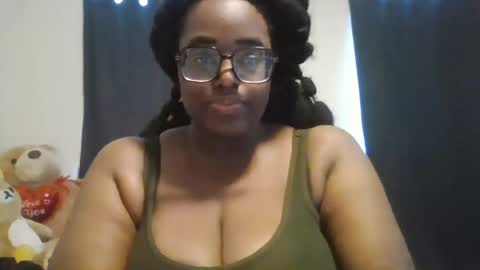 ebonybigtitqueen2 online show from 24, 7, 2026
