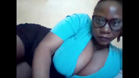 Snapshot of ebonybussy chatting on 16, 5, 2026 MAMITO online show from 16, 5, 2026