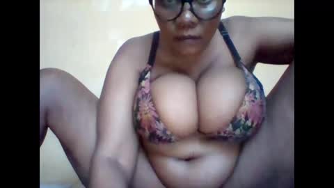Snapshot of ebonybussy chatting on 27, 5, 2026 MAMITO online show from 27, 5, 2026