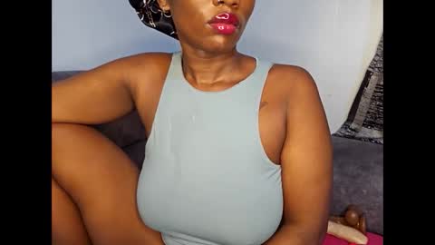 Ebony Melanie online show from 12, 11, 2025