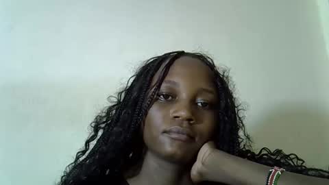 Snapshot of ebonycutegal4 chatting on 17, 12, 2025 MELLEN online show from 17, 12, 2025