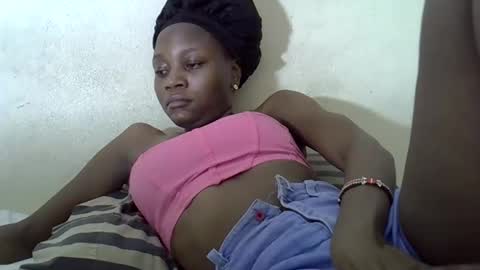 Snapshot of ebonycutegal4 chatting on 2, 3, 2026 MELLEN online show from 2, 3, 2026