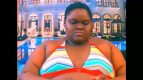 Snapshot of ebonyhotbuns4u2luv chatting on 9, 6, 2026 ebonyhotbuns4u2luv online show from 9, 6, 2026