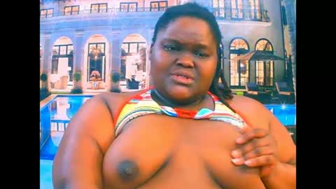 Snapshot of ebonyhotbuns4u2luv chatting on 11, 6, 2026 ebonyhotbuns4u2luv online show from 11, 6, 2026