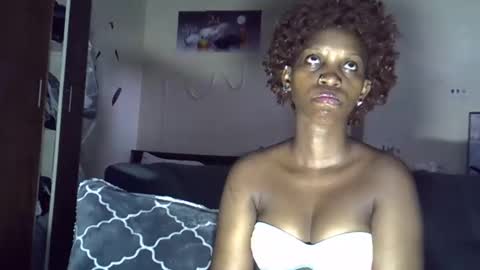 Snapshot of ebonykiki chatting on 6, 3, 2026 ebonykiki online show from 6, 3, 2026