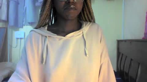 Ebonymuse2 online show from 27, 4, 2026