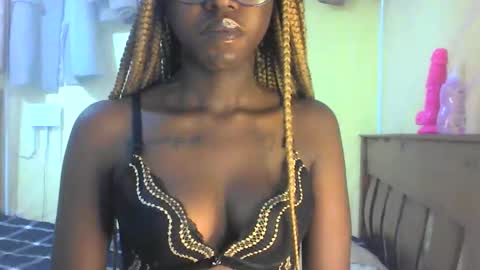Ebonymuse2 online show from 30, 4, 2026