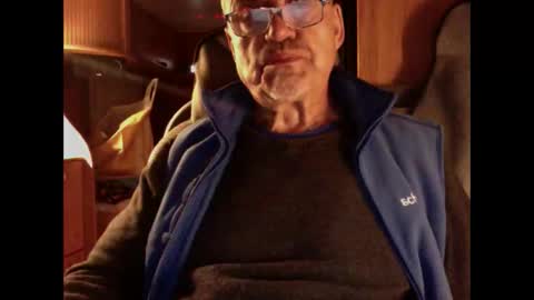 Snapshot of eddelmar chatting on 1, 1, 2025 eddelmar online show from 1, 1, 2025