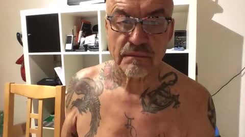 Snapshot of eddelmar chatting on 2, 1, 2025 eddelmar online show from 2, 1, 2025