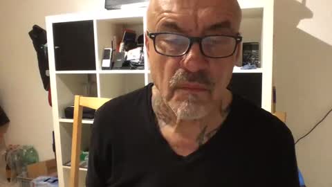 Snapshot of eddelmar chatting on 6, 1, 2025 eddelmar online show from 6, 1, 2025