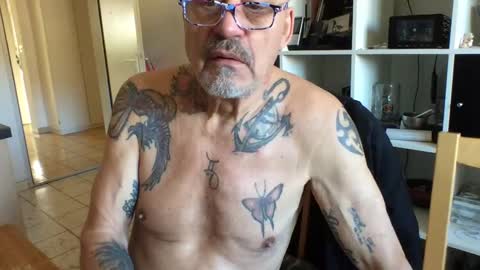 Snapshot of eddelmar chatting on 26, 1, 2025 eddelmar online show from 26, 1, 2025