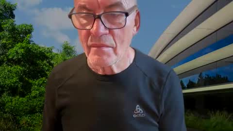 Snapshot of eddelmar chatting on 4, 12, 2025 eddelmar online show from 4, 12, 2025