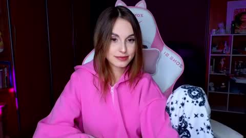 Snapshot of edelinemaher chatting on 7, 3, 2025 Edeline online show from 7, 3, 2025