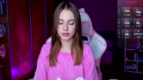 Snapshot of edelinemaher chatting on 9, 11, 2025 Edeline online show from 9, 11, 2025