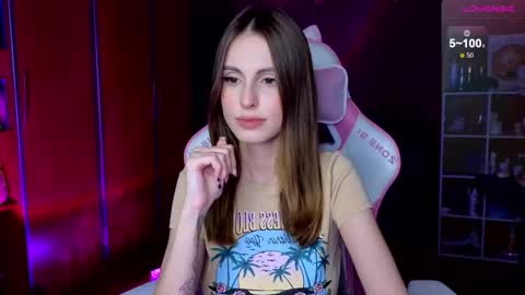 Snapshot of edelinemaher chatting on 27, 11, 2025 Edeline online show from 27, 11, 2025