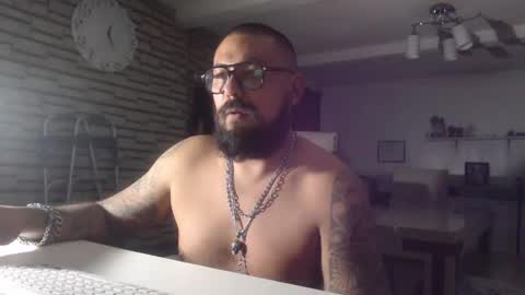 Snapshot of edgarram83 chatting on 20, 10, 2025 edgarram83 online show from 20, 10, 2025