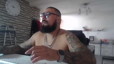 Snapshot of edgarram83 chatting on 11, 11, 2025 edgarram83 online show from 11, 11, 2025