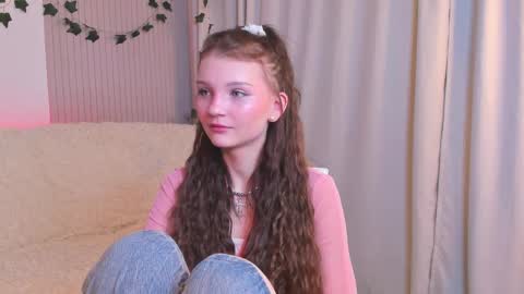 Lisa  online show from 22, 2, 2025