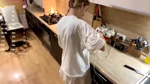 Snapshot of edlinhazleton chatting on 28, 10, 2025 Dana online show from 28, 10, 2025