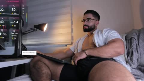 Snapshot of edrick_walton chatting on 13, 5, 2026 edrick online show from 13, 5, 2026