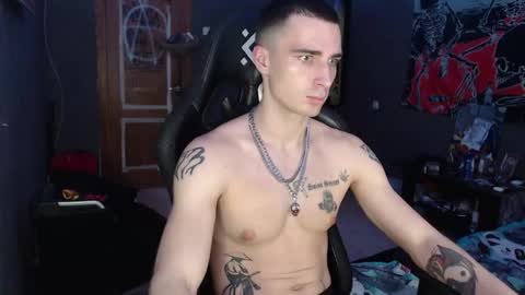 Snapshot of eduard_loveee chatting on 2, 12, 2025 Eduar online show from 2, 12, 2025