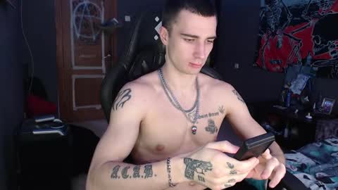 Snapshot of eduard_loveee chatting on 16, 12, 2025 Eduar online show from 16, 12, 2025