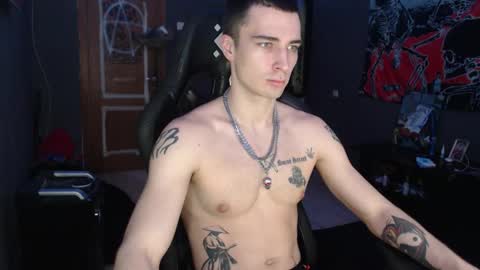 Snapshot of eduard_loveee chatting on 20, 12, 2025 Eduar online show from 20, 12, 2025