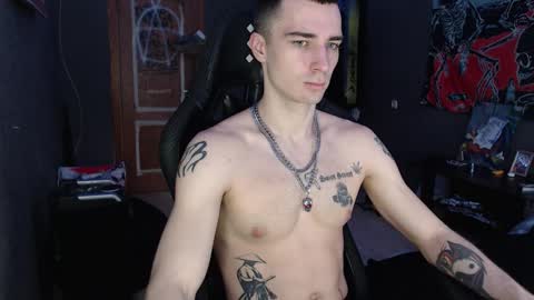 Snapshot of eduard_loveee chatting on 19, 1, 2026 Eduar online show from 19, 1, 2026