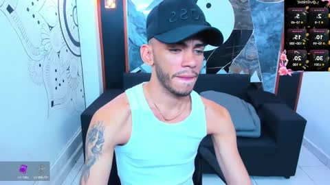 Snapshot of edward_24_ chatting on 5, 1, 2025 Edward Colleman online show from 5, 1, 2025