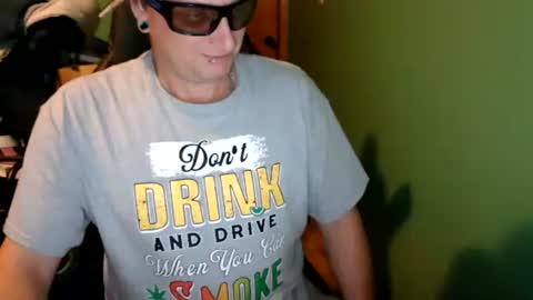 edwardaims_2please online show from 22, 6, 2026