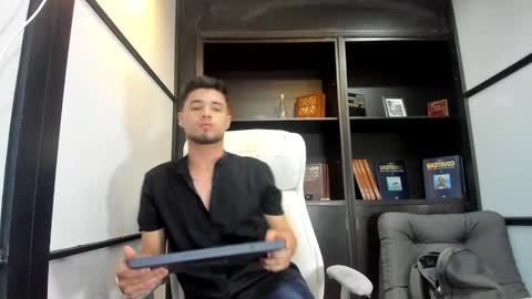 Edward Ross online show from 7, 3, 2025