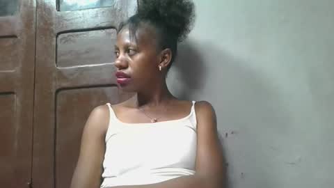 edwige770943 online show from 18, 5, 2026