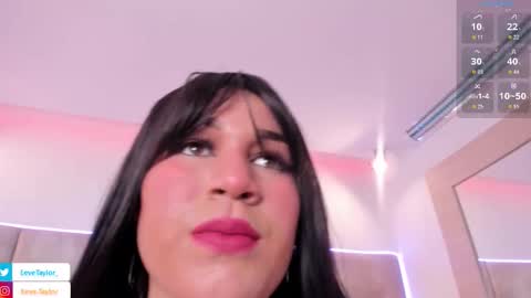 Eevee online show from 15, 10, 2025