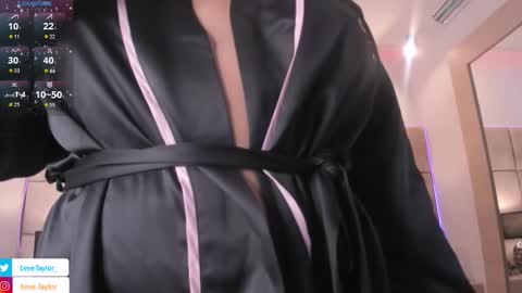 Eevee online show from 14, 11, 2025